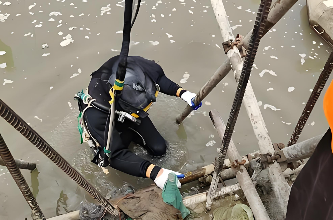 水下清淤、清理